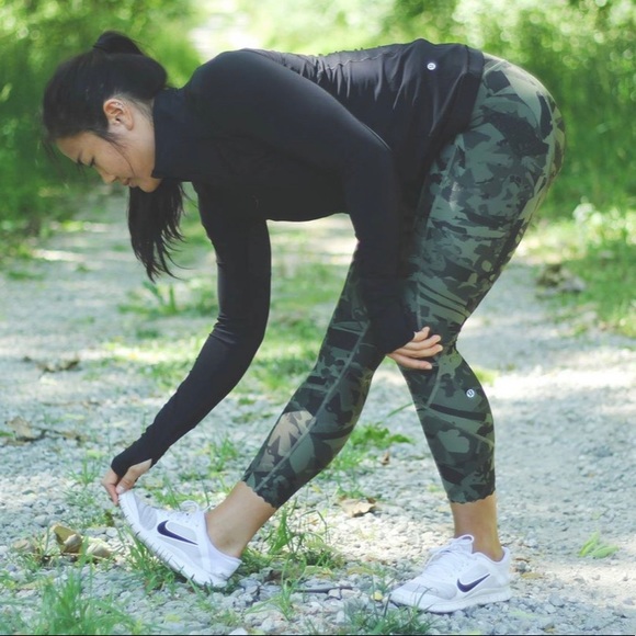 🦄 Rare Lululemon Tight Stuff Tight 🦄 - Picture 4 of 12